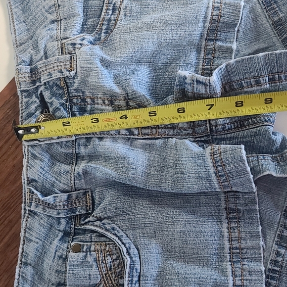 Hydraulic Distressed Short Shorts - Sz 3/4 - Picture 6 of 6